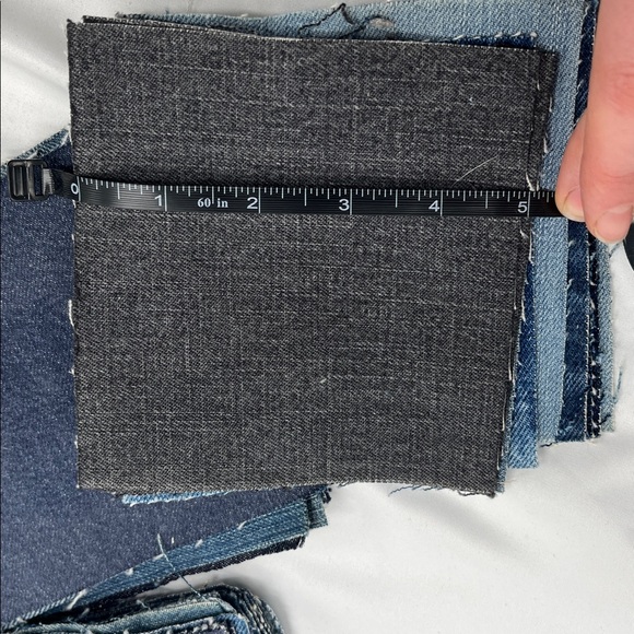 Lot of 100 5 X 5 Inch Denim Squares Crafting Quilting - Picture 6 of 6